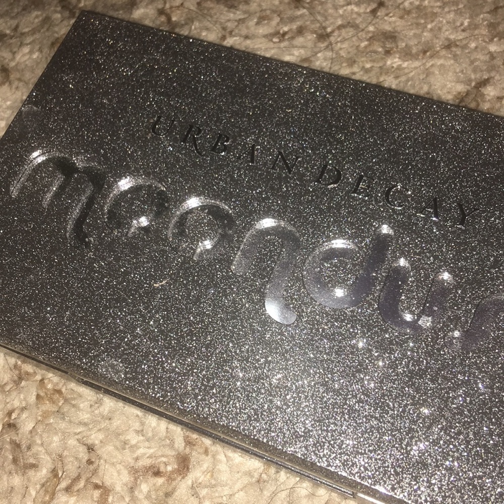 Urban Decay 🌙 Moondust palette